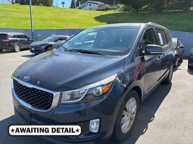 2016 Kia Sedona EX's photo