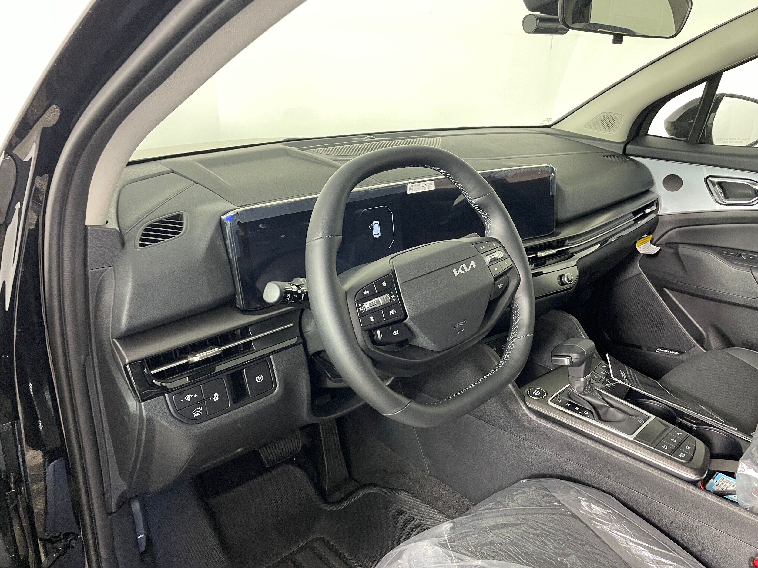 2026 Kia Sportage photo 2