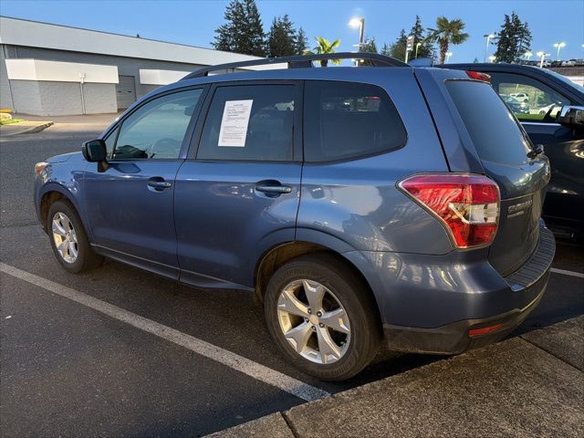 2016 Subaru Forester 2.5i Premium photo 3