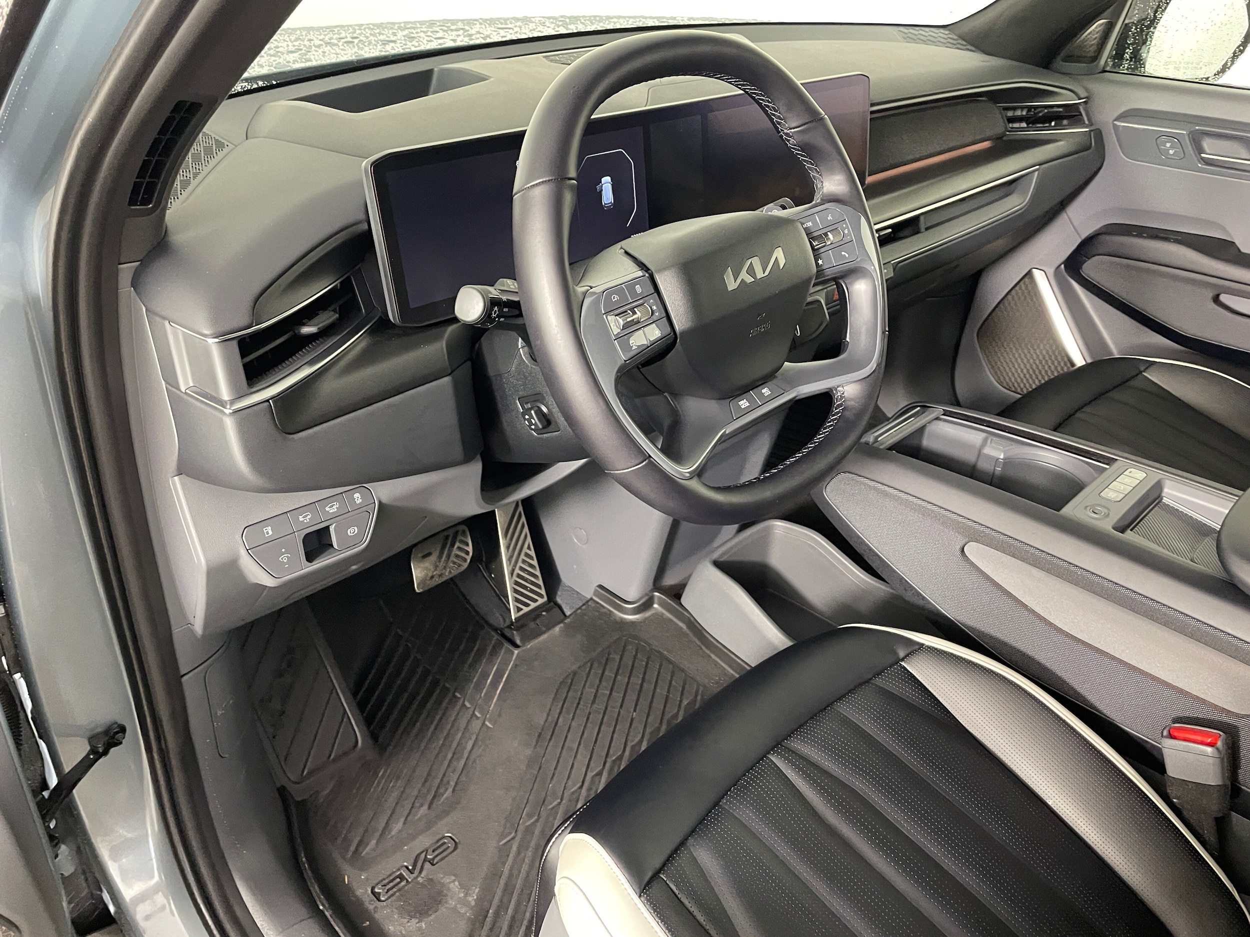 2024 Kia EV9 GT-Line photo 2