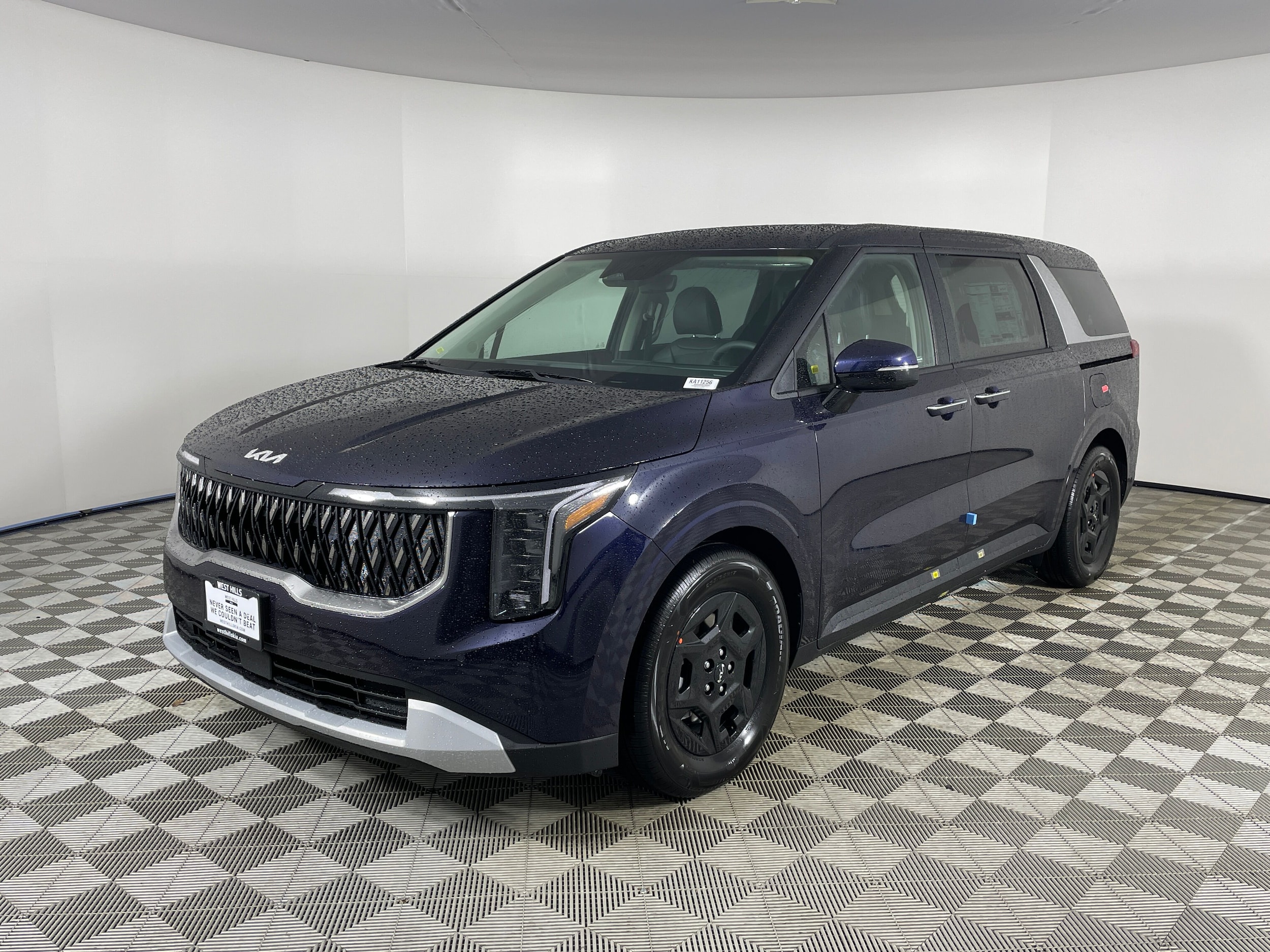 2026 Kia Carnival LXS's photo