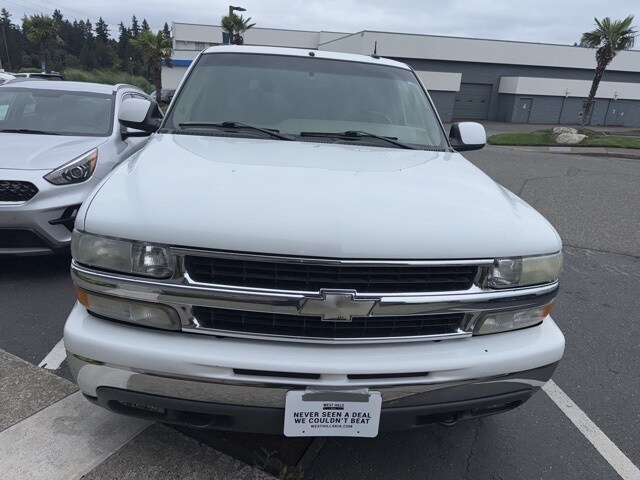 2003 Chevrolet Tahoe LT photo 2
