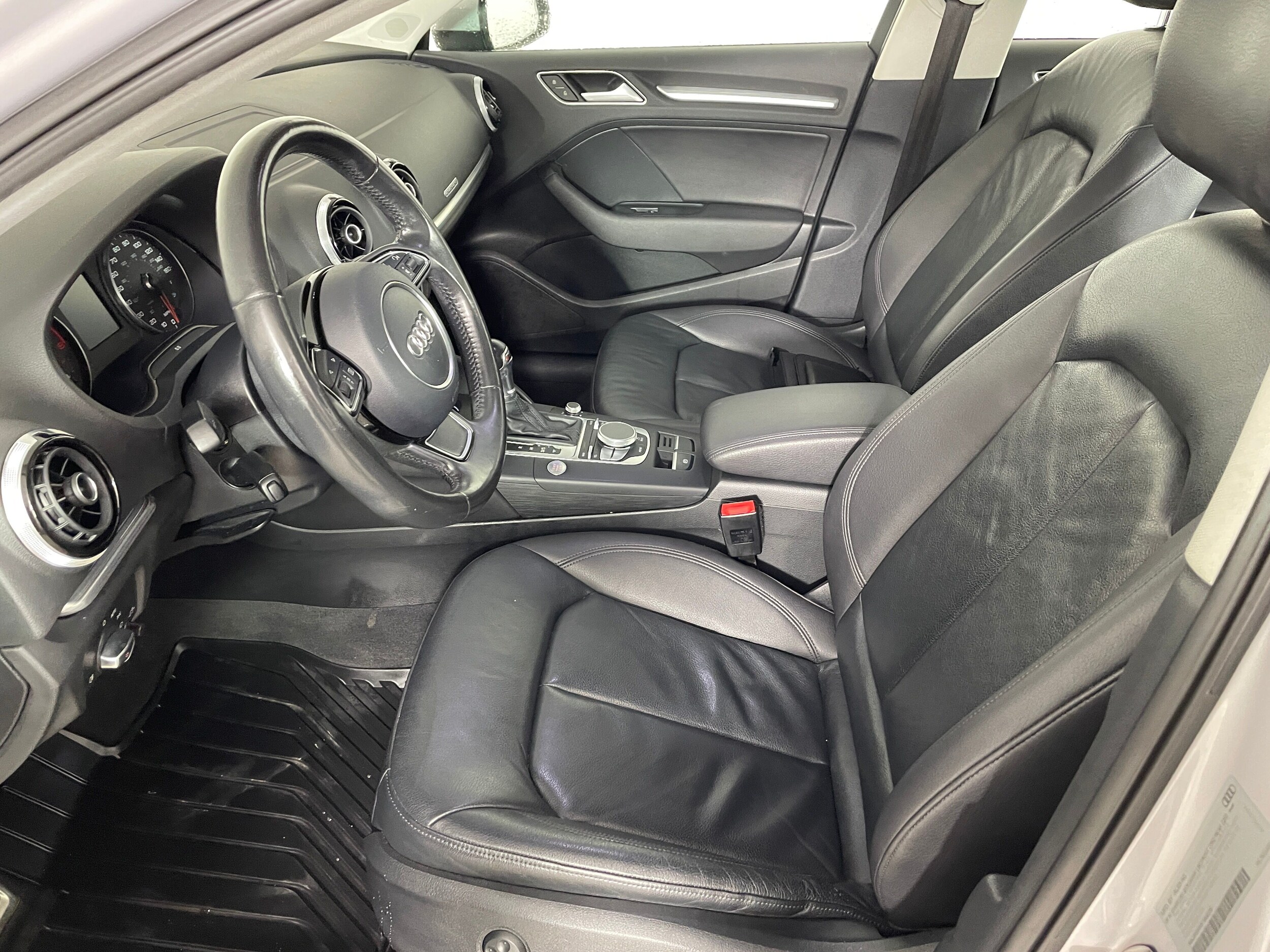 2015 Audi A3 2.0T Premium Plus photo 2