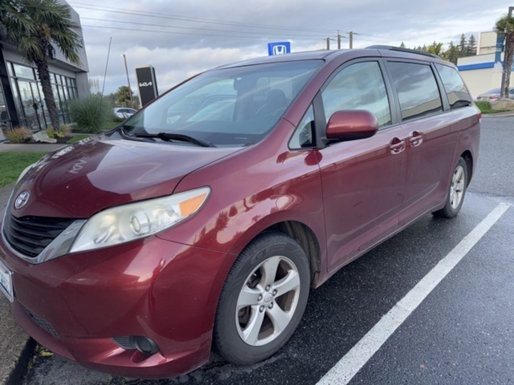Used 2012 Toyota Sienna LE Van