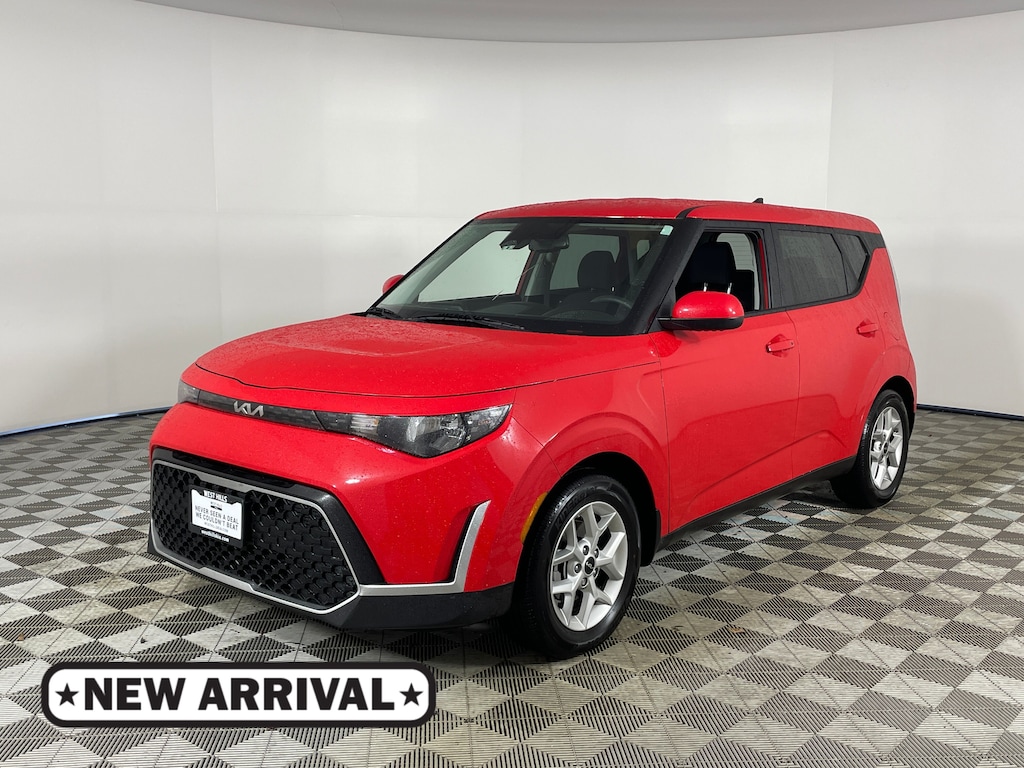 Used 2023 Kia Soul S Hatchback