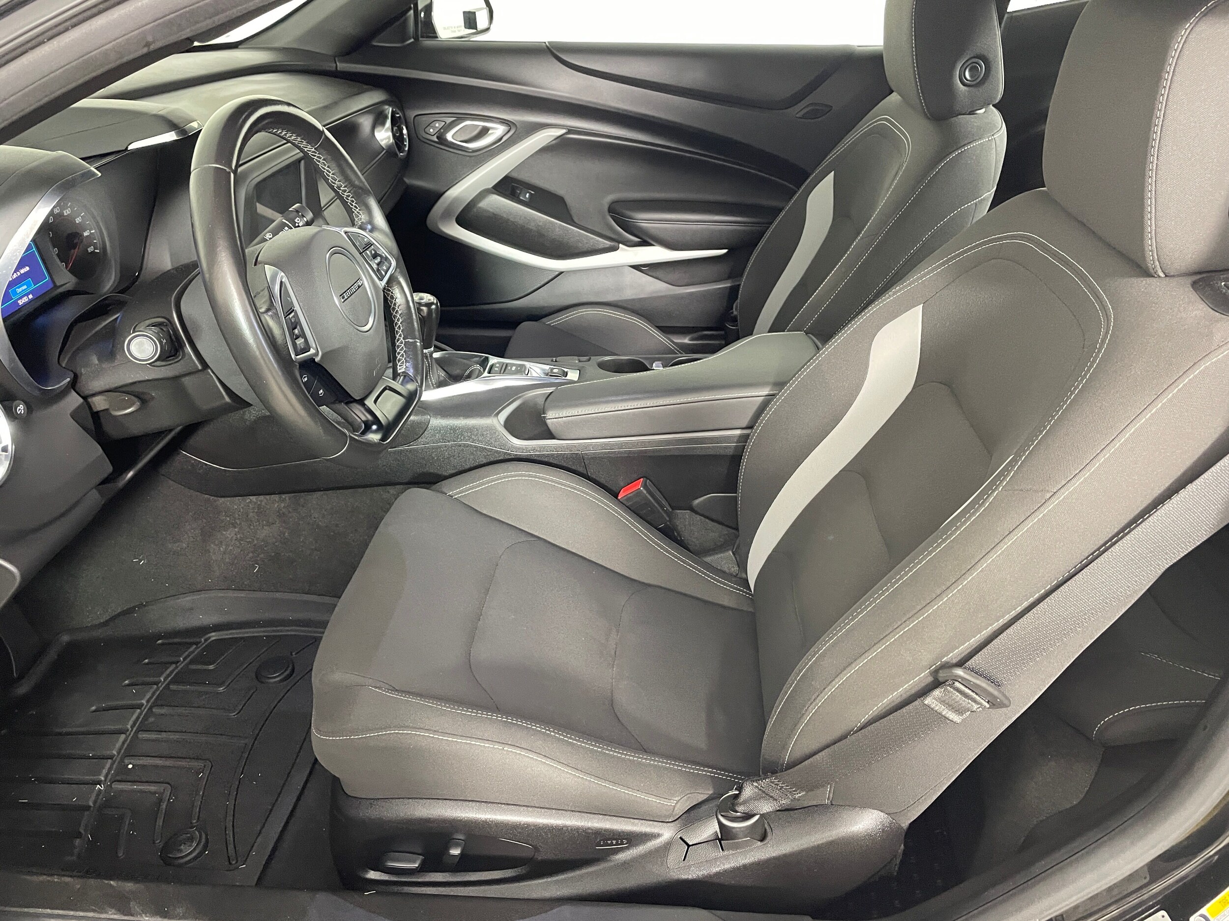 2019 Chevrolet Camaro 1LS photo 2