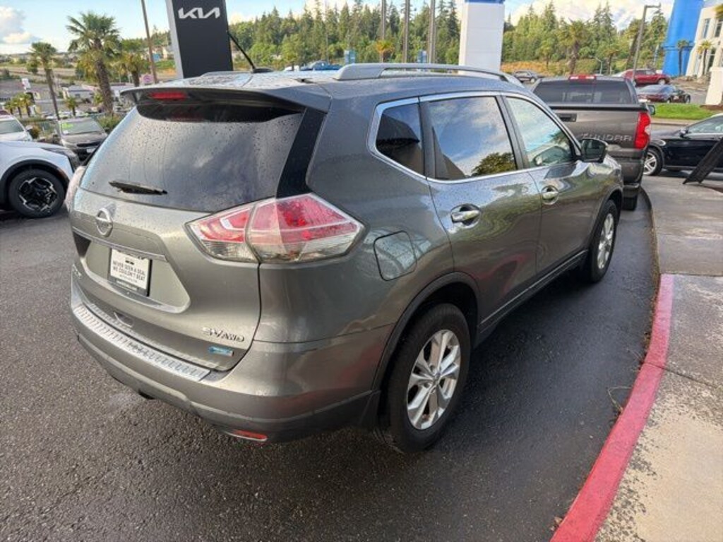 Used 2014 Nissan Rogue SV SUV