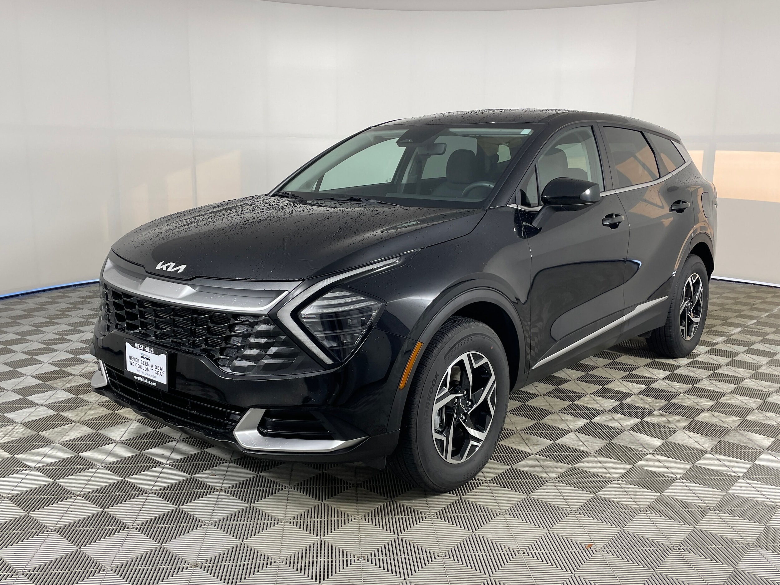 2025 Kia Sportage LX's photo