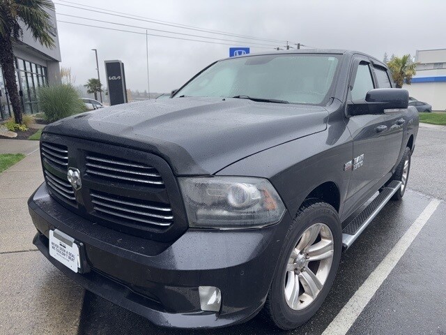 2014 Ram 1500 Sport photo 3