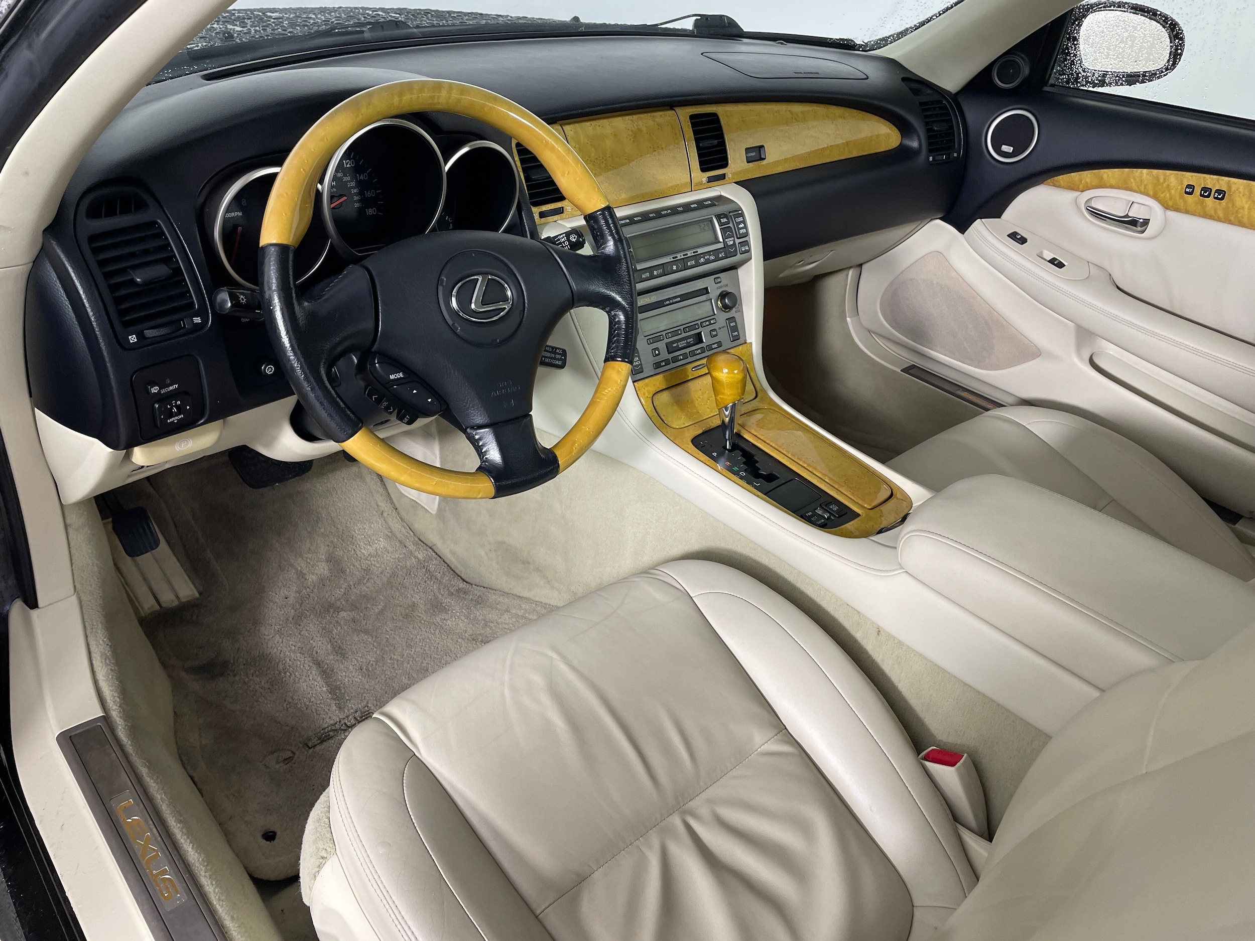 2002 LEXUS SC 430 430 photo 2