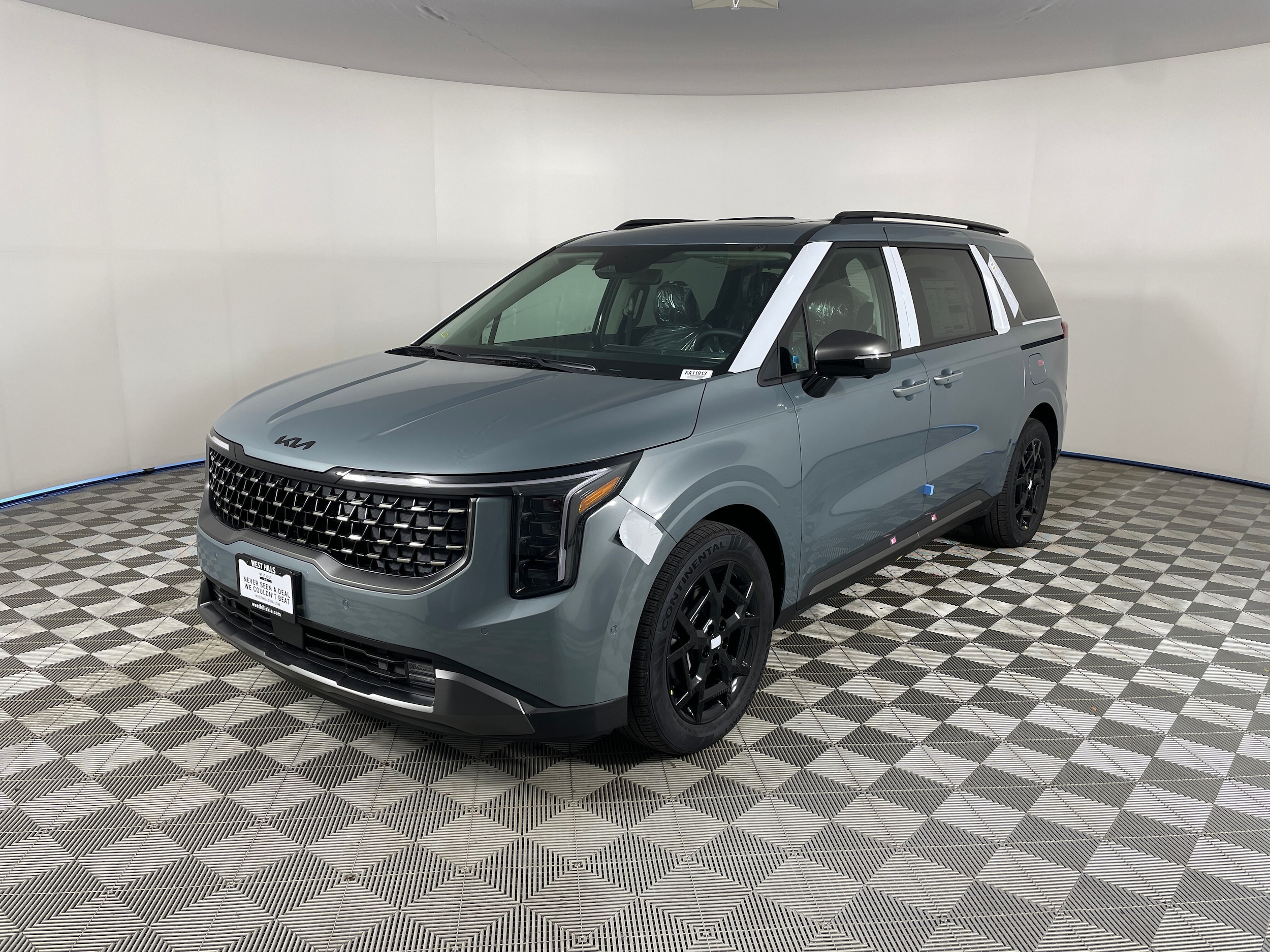 2027 Kia Carnival SX