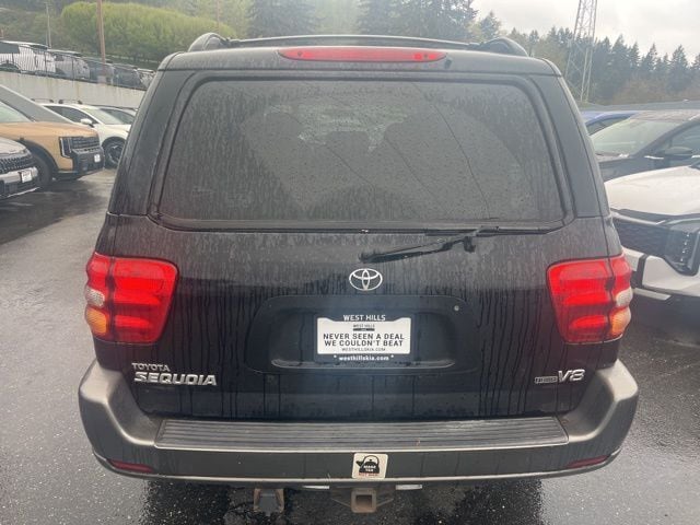 2003 Toyota Sequoia SR5 photo 5