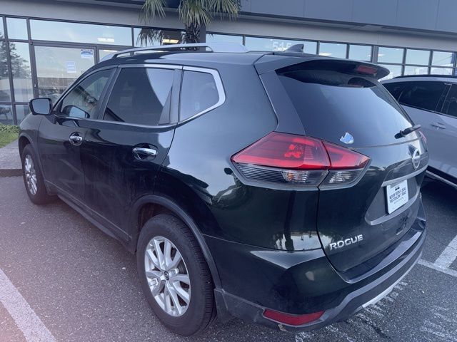 2018 Nissan Rogue SV photo 5