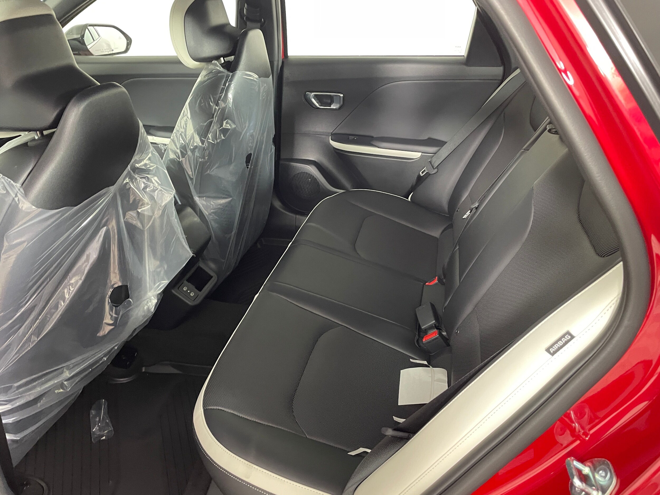 2025 Kia K4 GT-Line photo 4