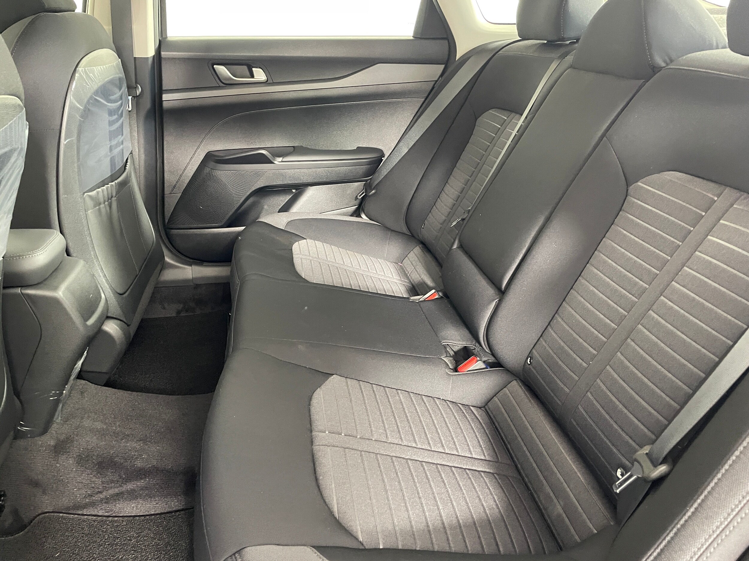 2026 Kia K5 LXS photo 4