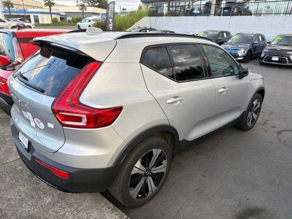 Used 2023 Volvo XC40 Recharge Pure Electric Twin Core SUV
