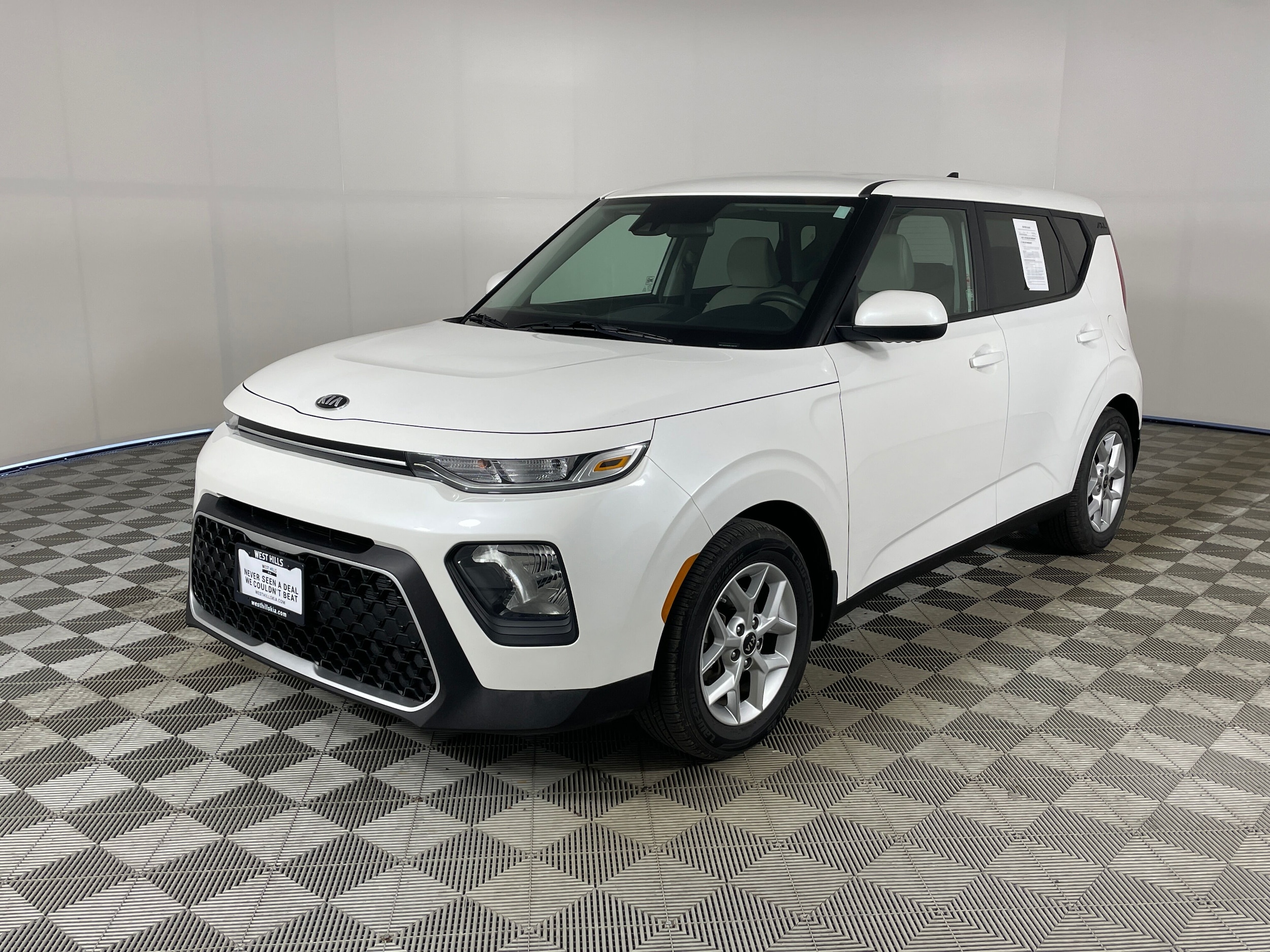 2020 Kia Soul 2.0L S IVT's photo