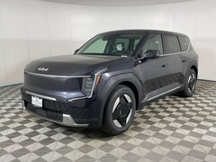2026 Kia EV9 Light Long Range SUV