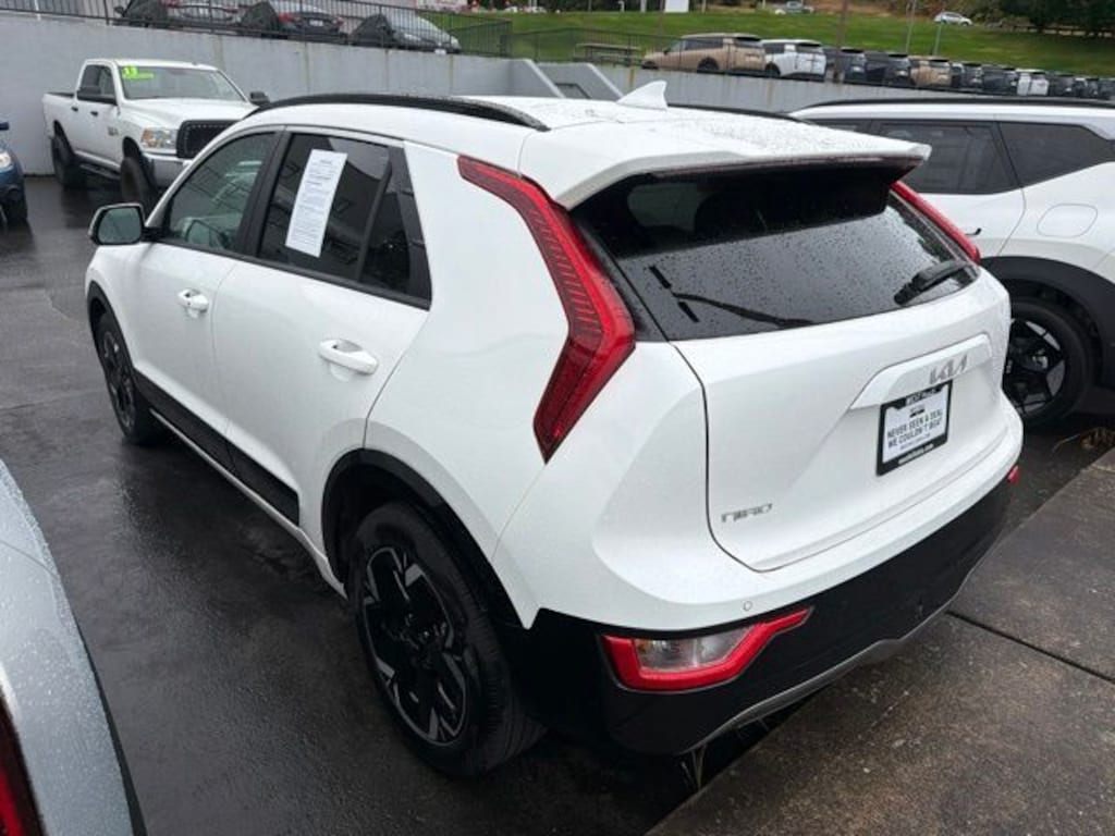 Certified 2023 Kia Niro EV Wind SUV