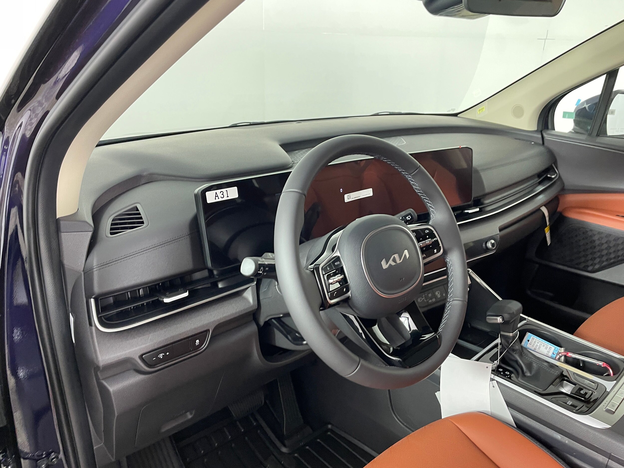 2026 Kia Carnival EX photo 2