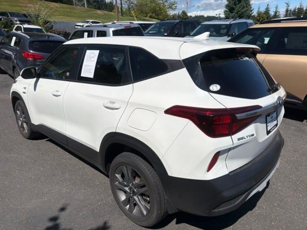 Certified 2021 Kia Seltos LX SUV