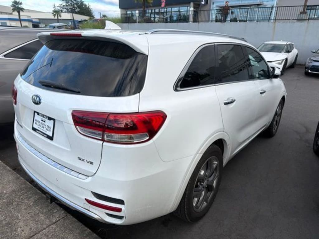 Used 2017 Kia Sorento SX SUV