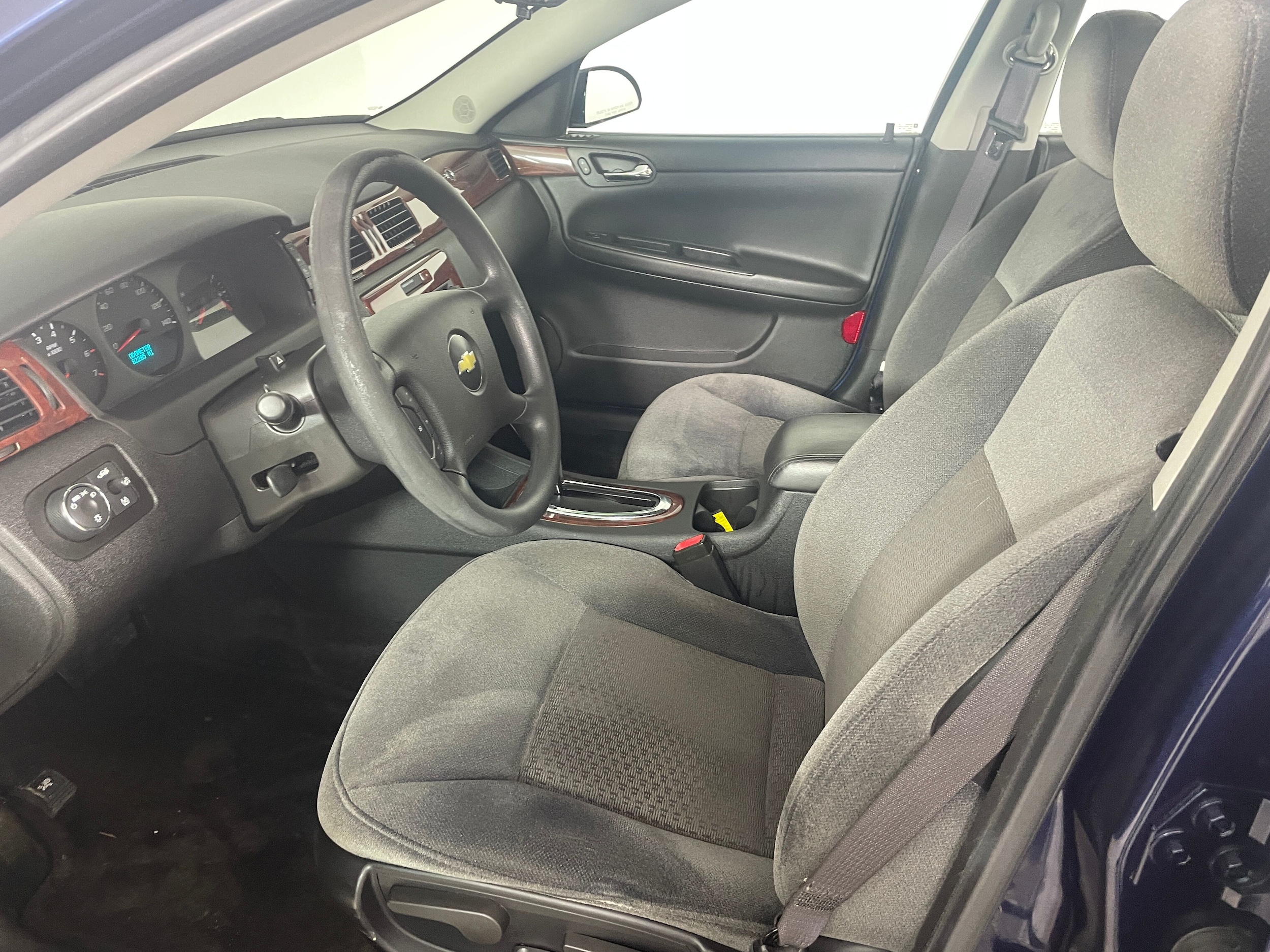 Used 2009 Chevrolet Impala LS with VIN 2G1WB57K491266558 for sale in Bremerton, WA