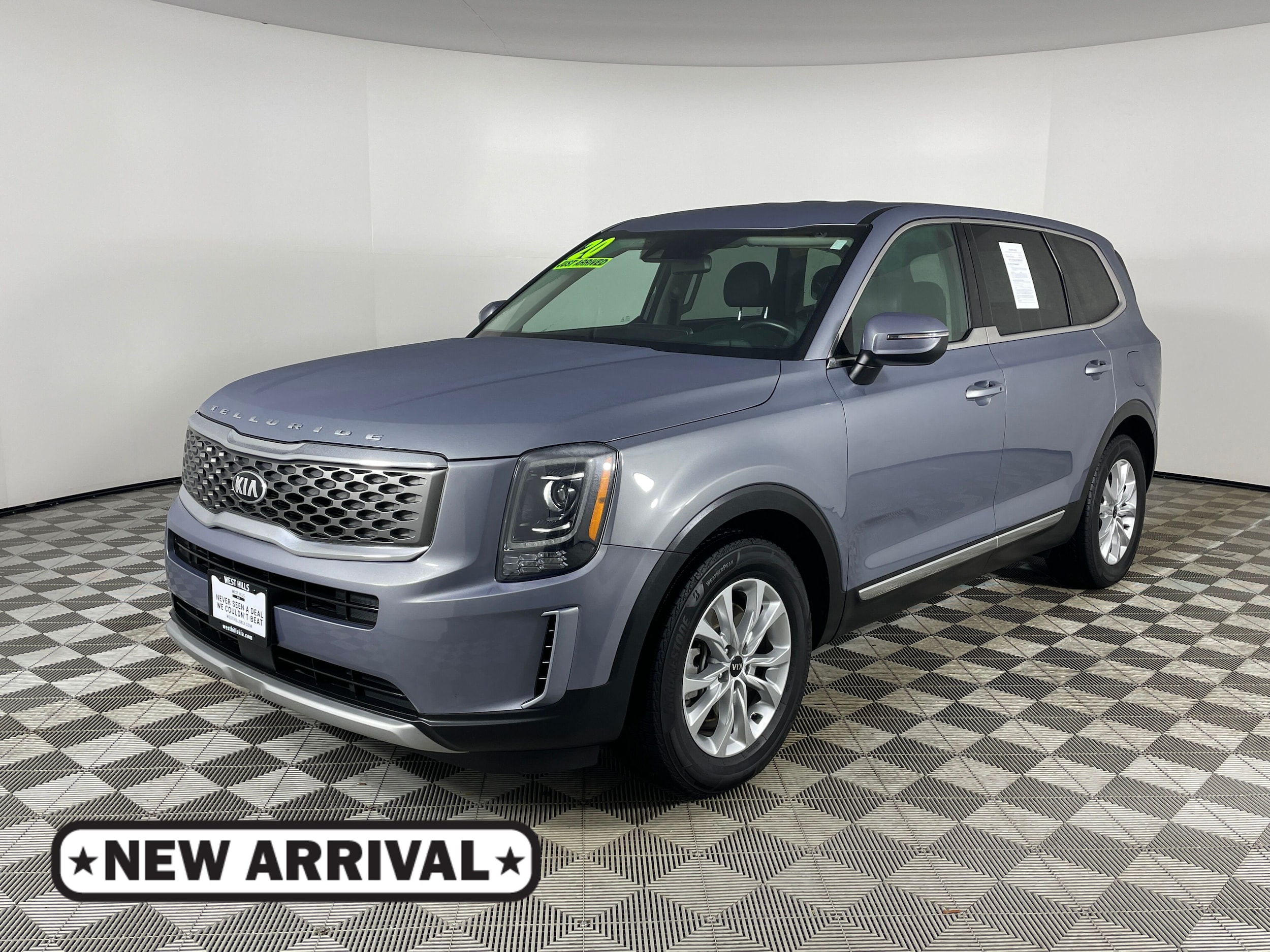 2021 Kia Telluride LX's photo