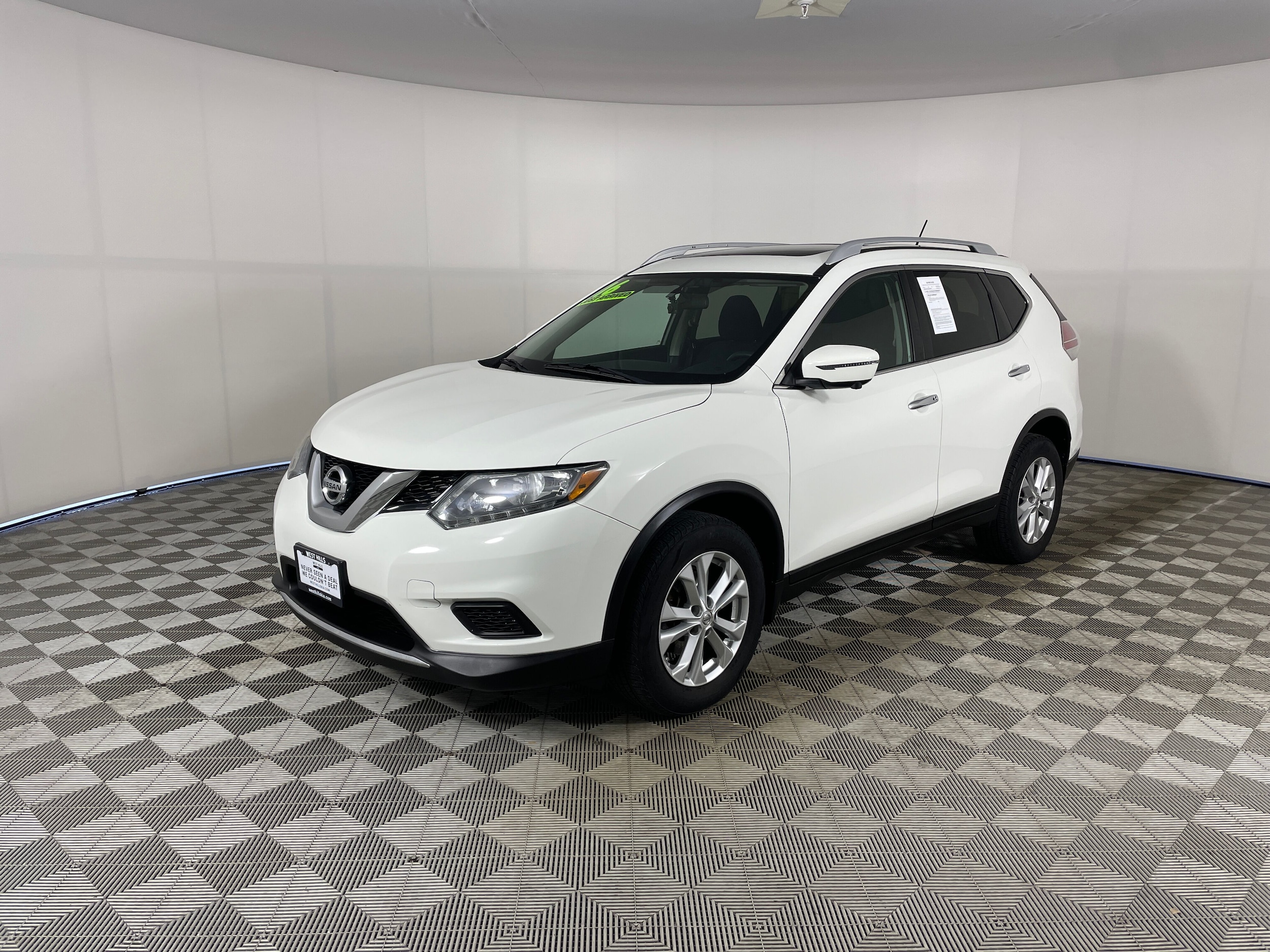 2016 Nissan Rogue SV AWD's photo