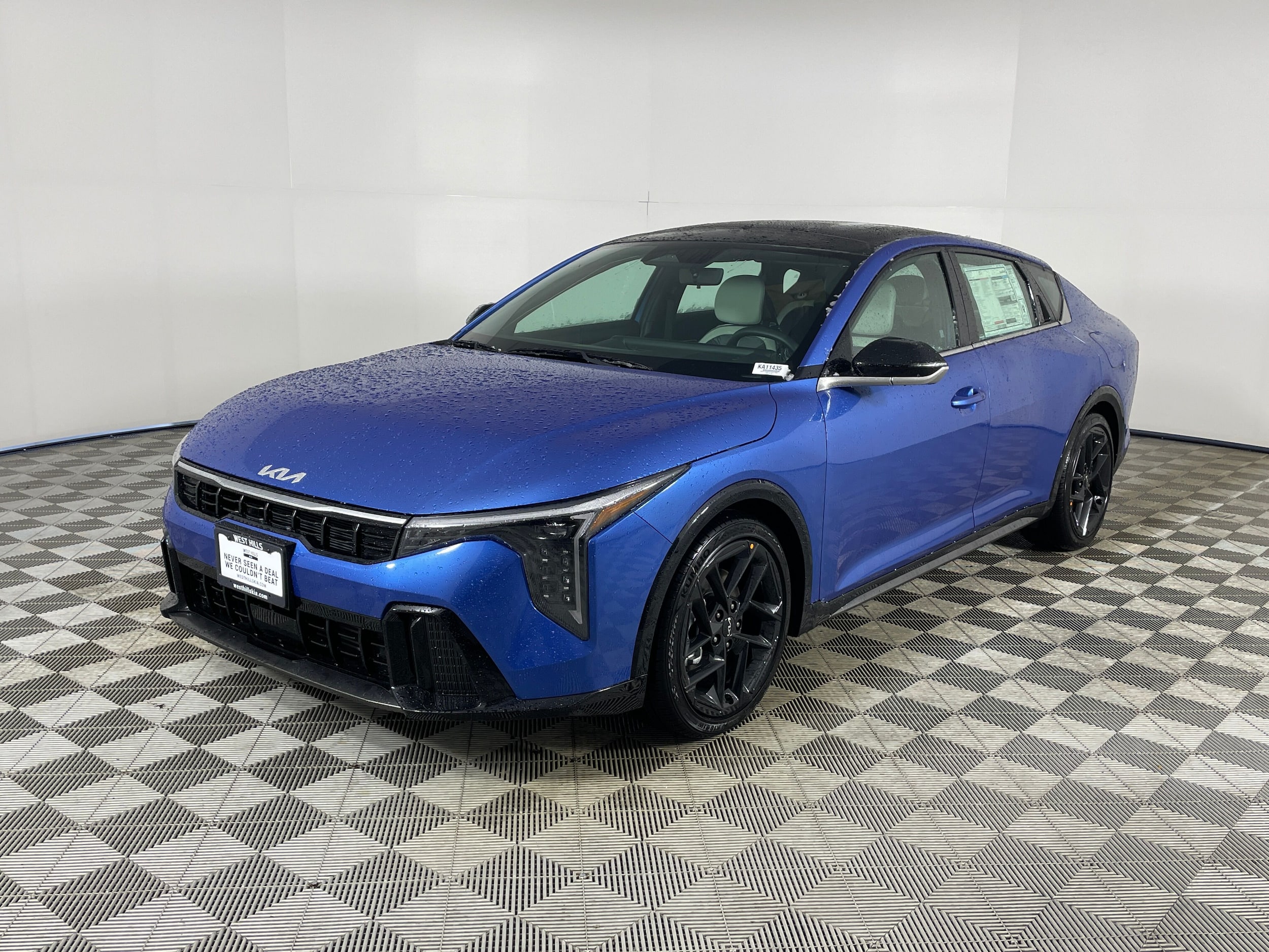 2026 Kia K4 GT-Line Turbo AT's photo