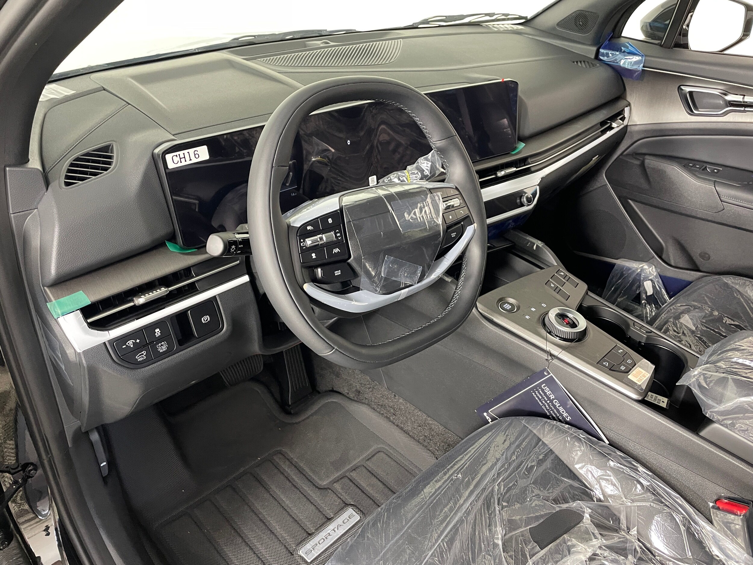 2026 Kia Sportage Hybrid X-Line photo 2