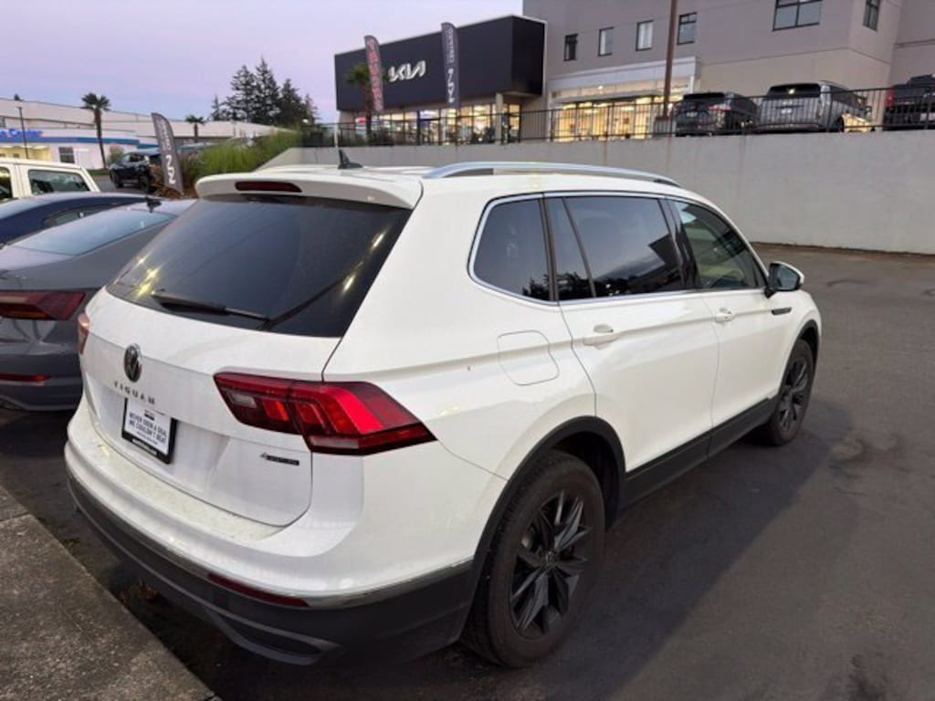 Used 2024 Volkswagen Tiguan 2.0T SE SUV
