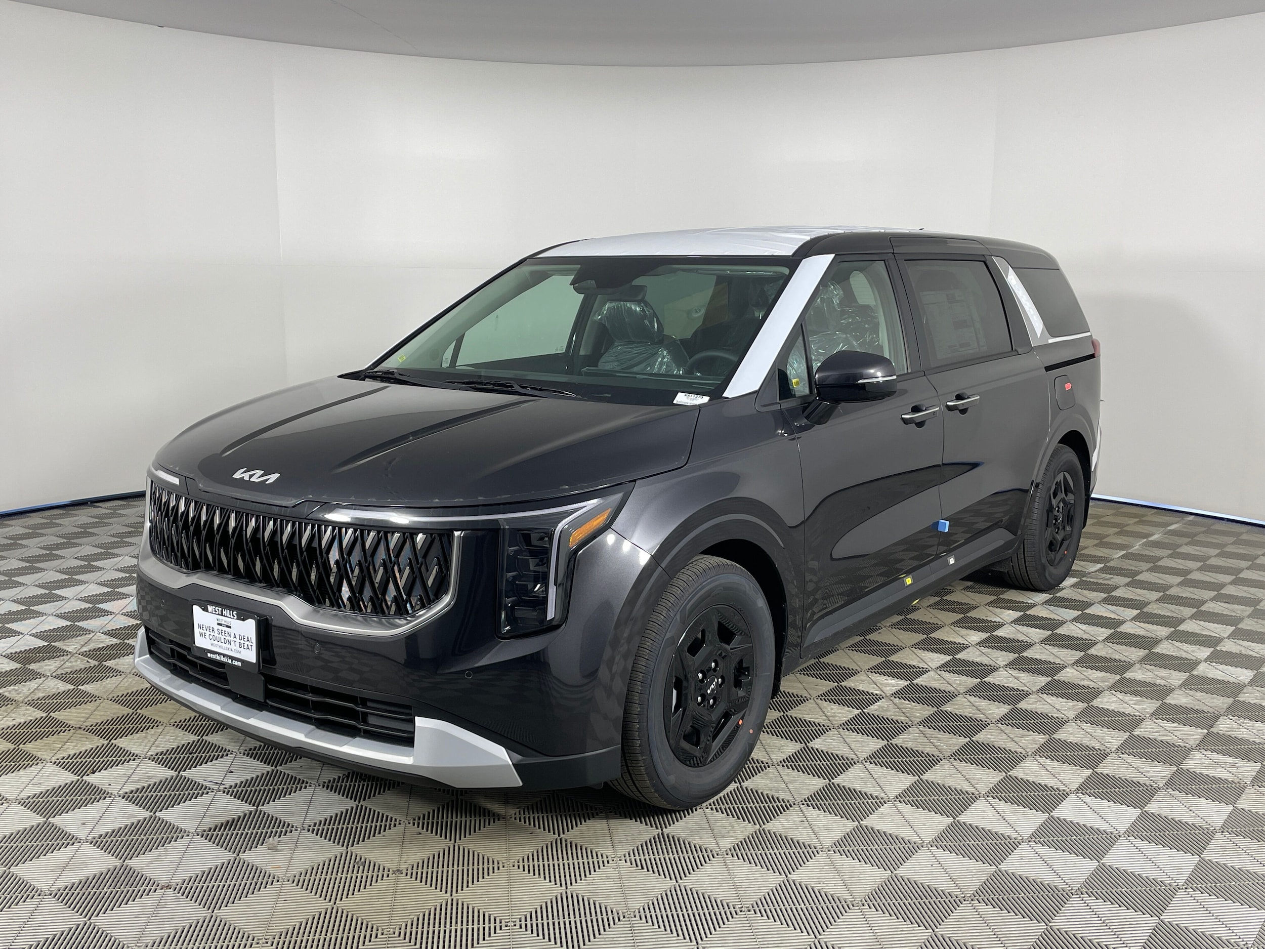 2026 Kia Sedona LXS's photo