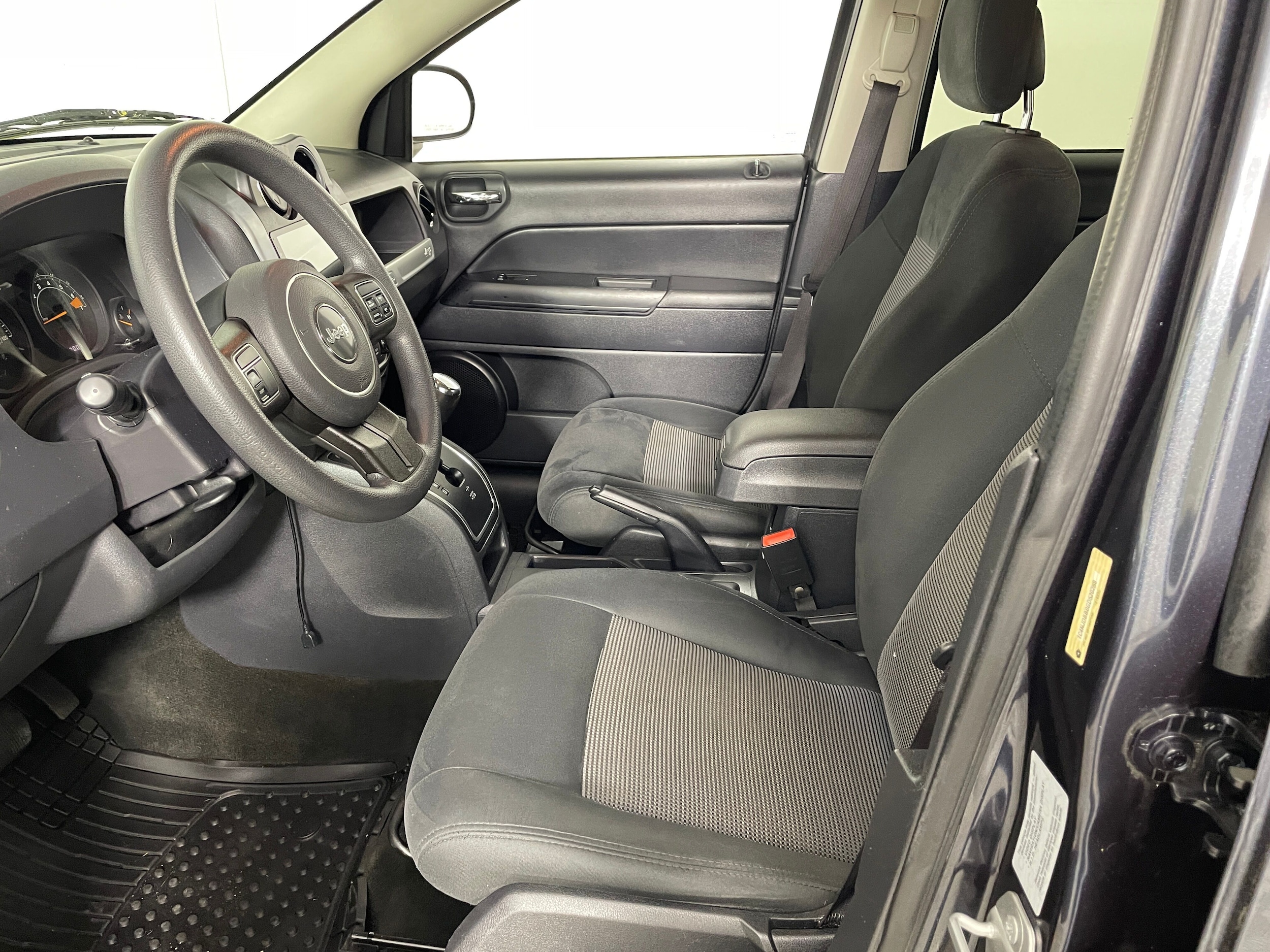 Used 2016 Jeep Compass Sport with VIN 1C4NJDBB0GD520288 for sale in Bremerton, WA