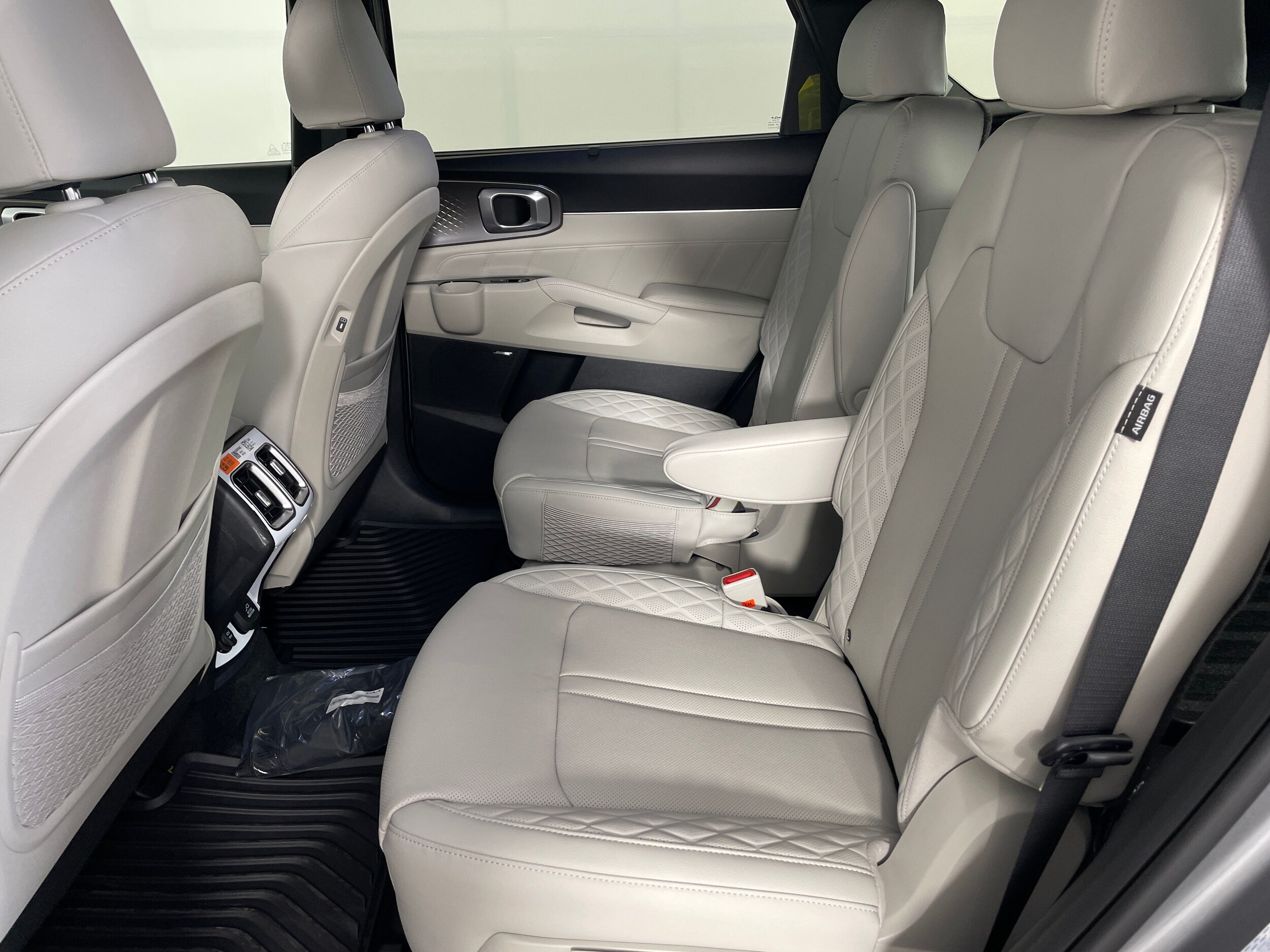 2025 Kia Sorento Hybrid SX Prestige photo 4