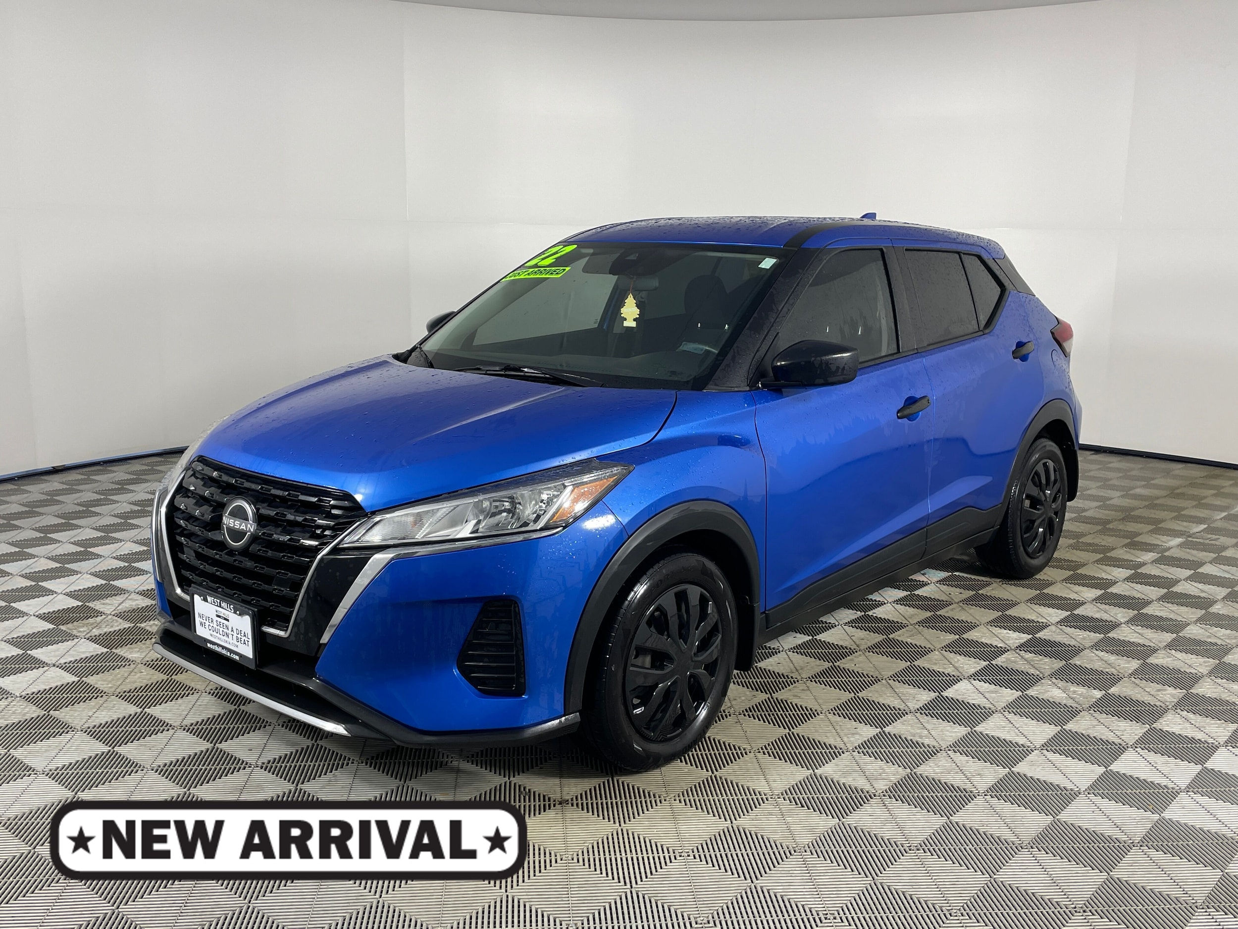 2022 Nissan Kicks S