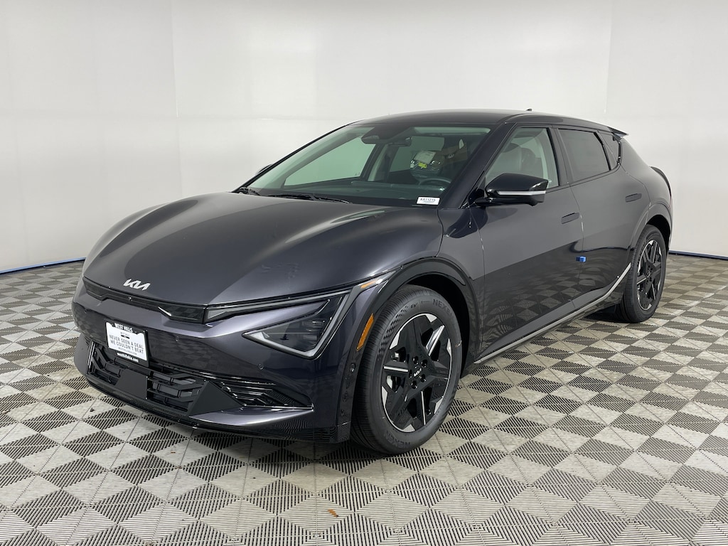 New 2025 Kia EV6 Wind SUV