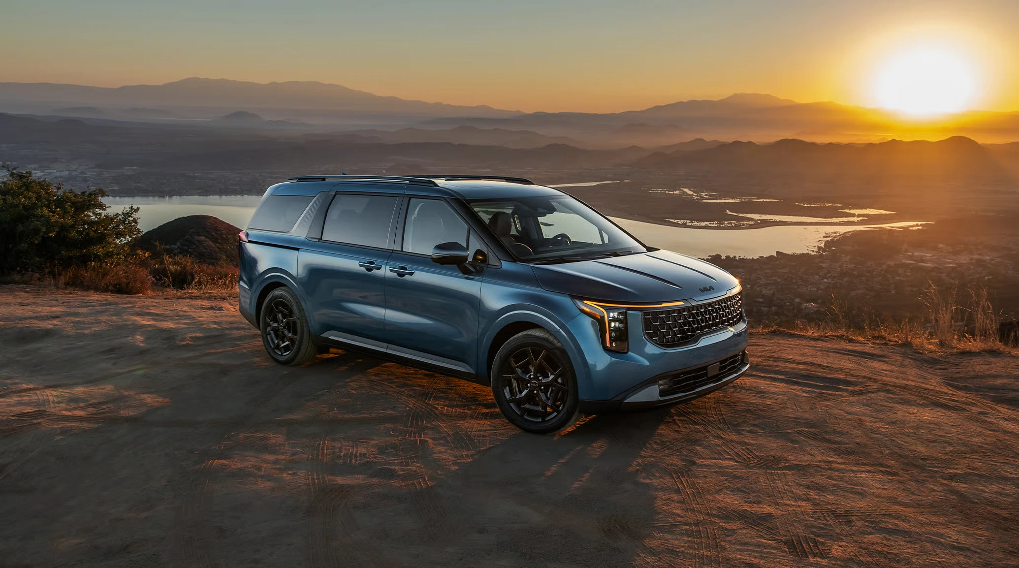 The Kia Carnival Available Now at West Hills Kia in Bremerton, Washington