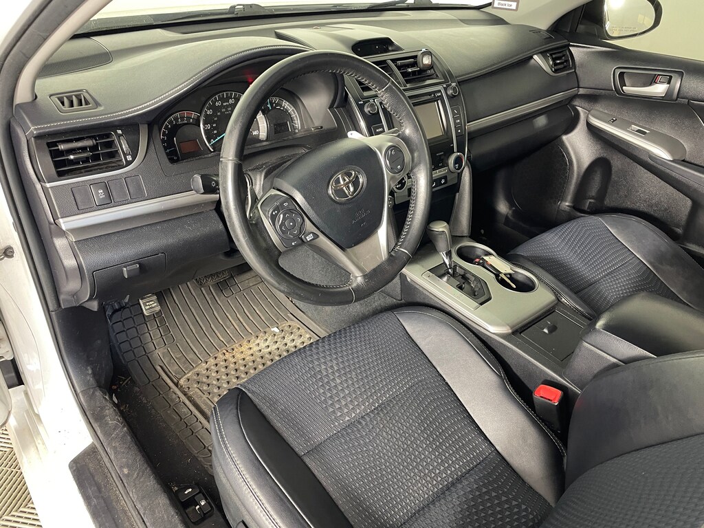 Used 2013 Toyota Camry SE Sedan