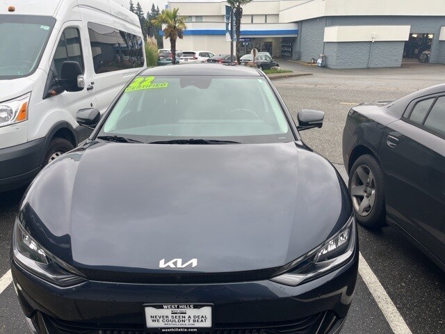 2022 Kia EV6 Wind photo 2