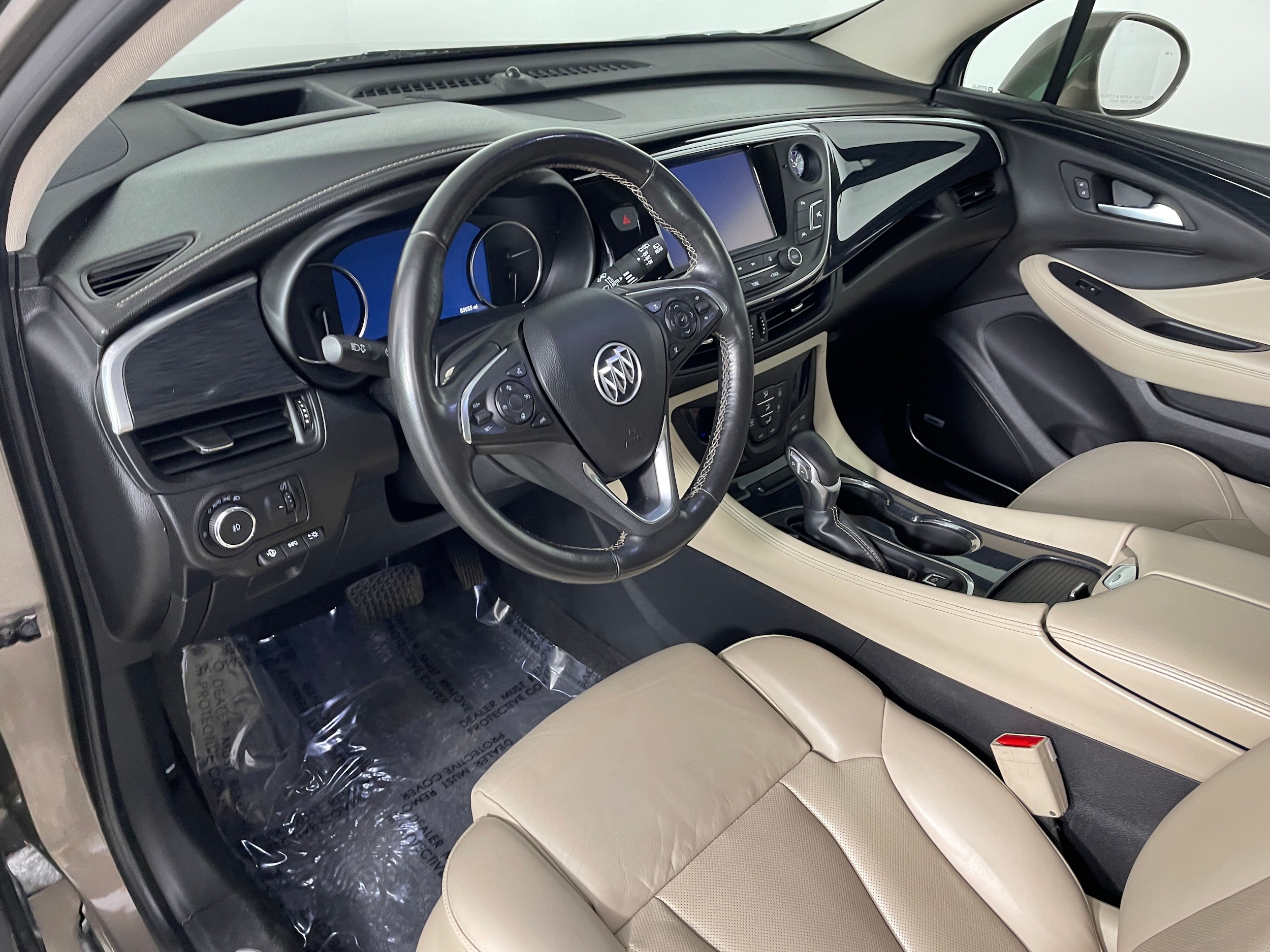 2017 Buick Envision Premium II photo 2