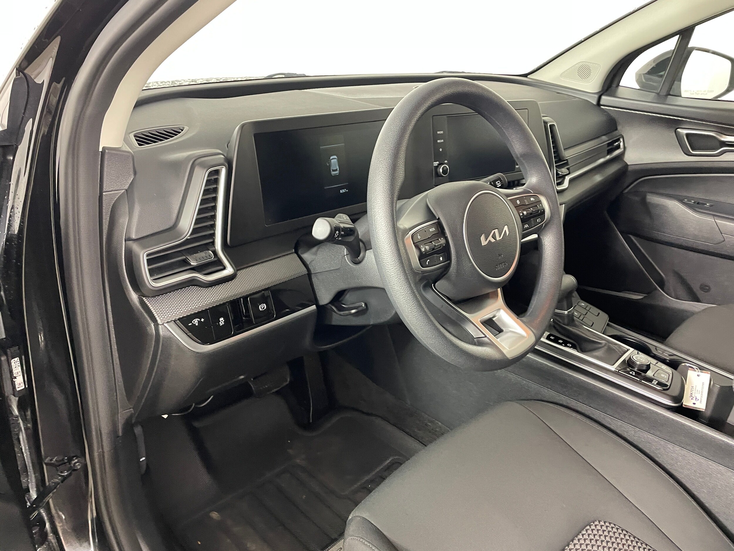 2025 Kia Sportage LX photo 3