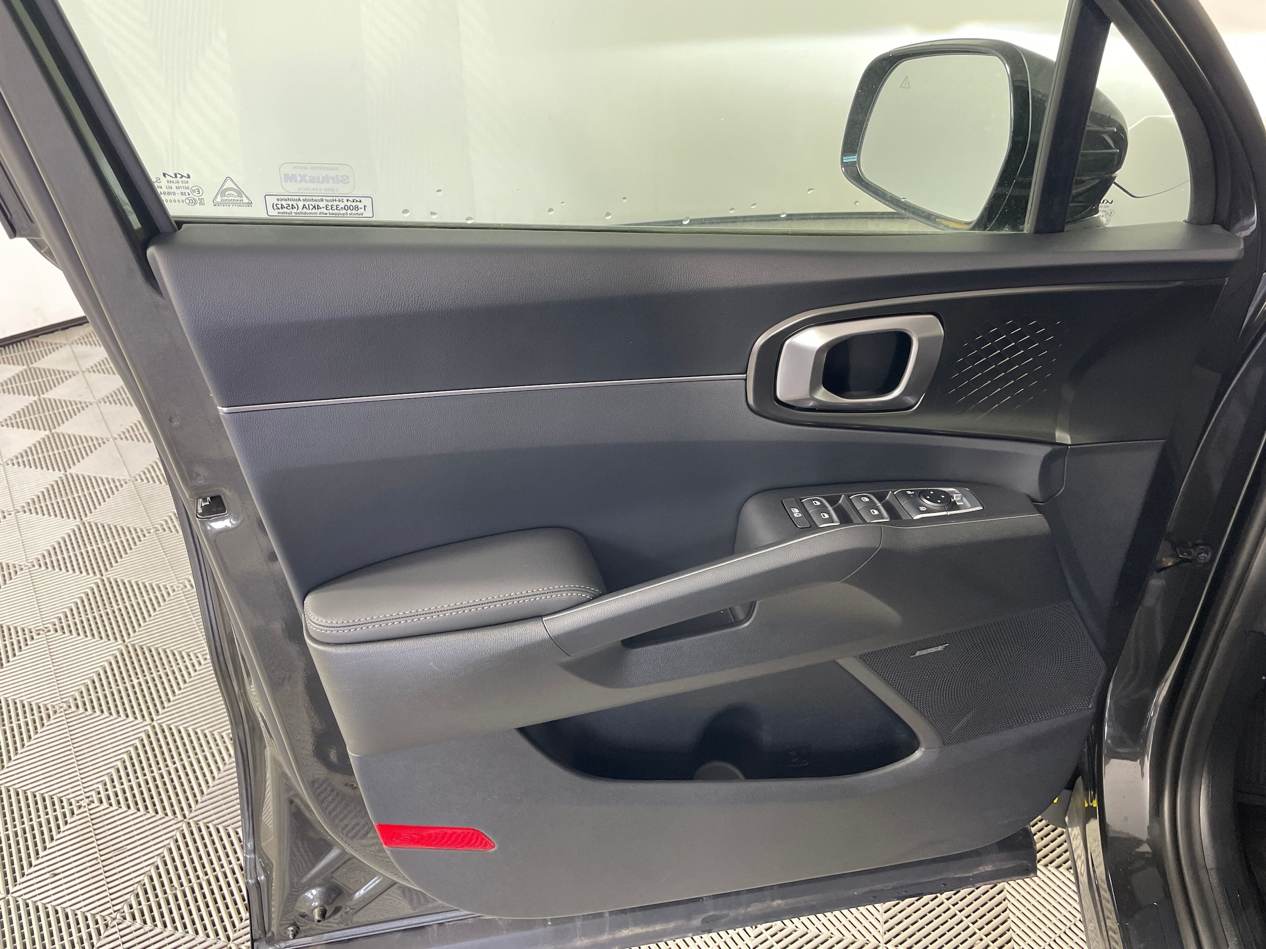 2026 Kia Sorento EX PHEV - Photo 9