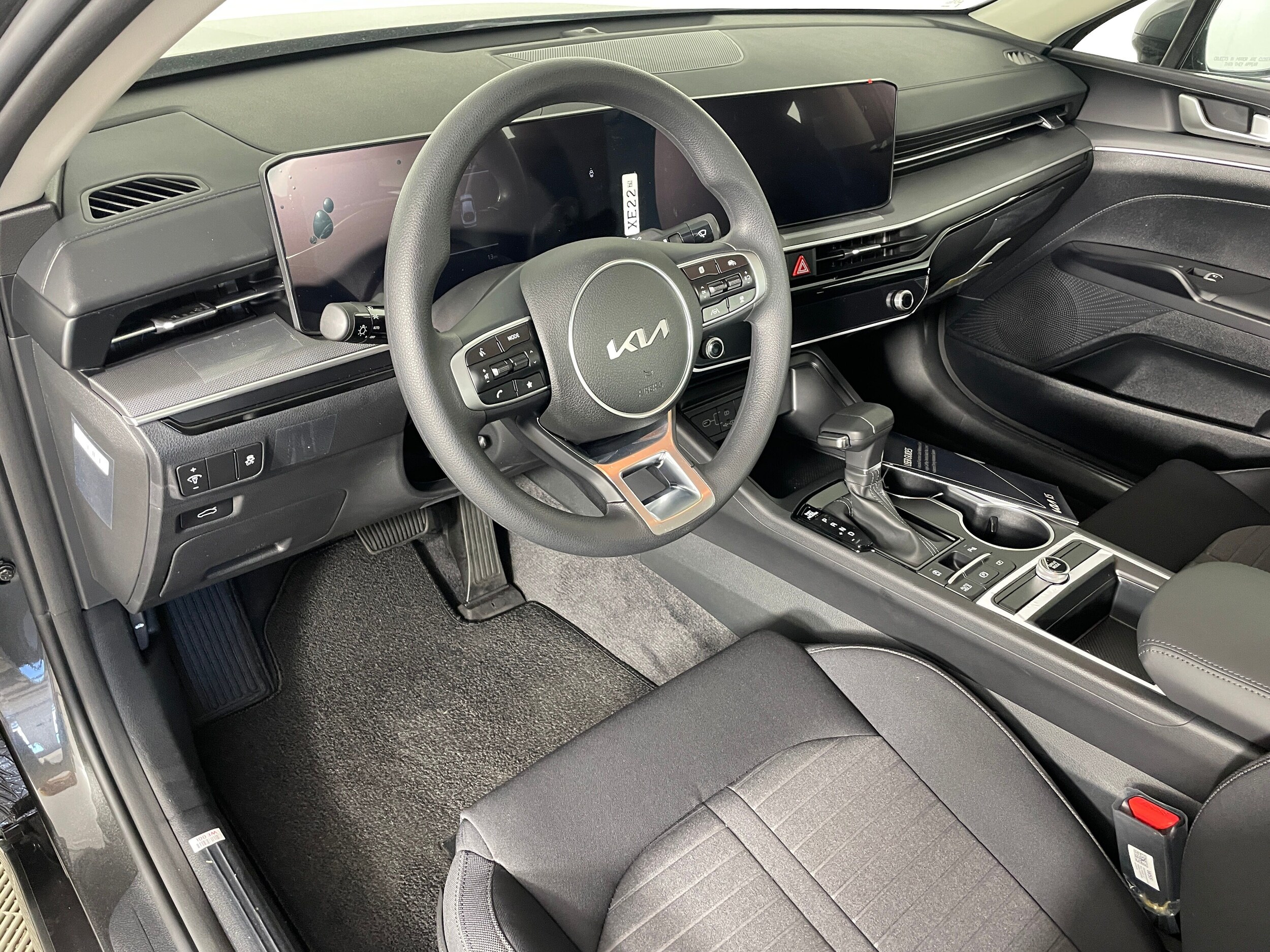 2026 Kia K5 LXS photo 2