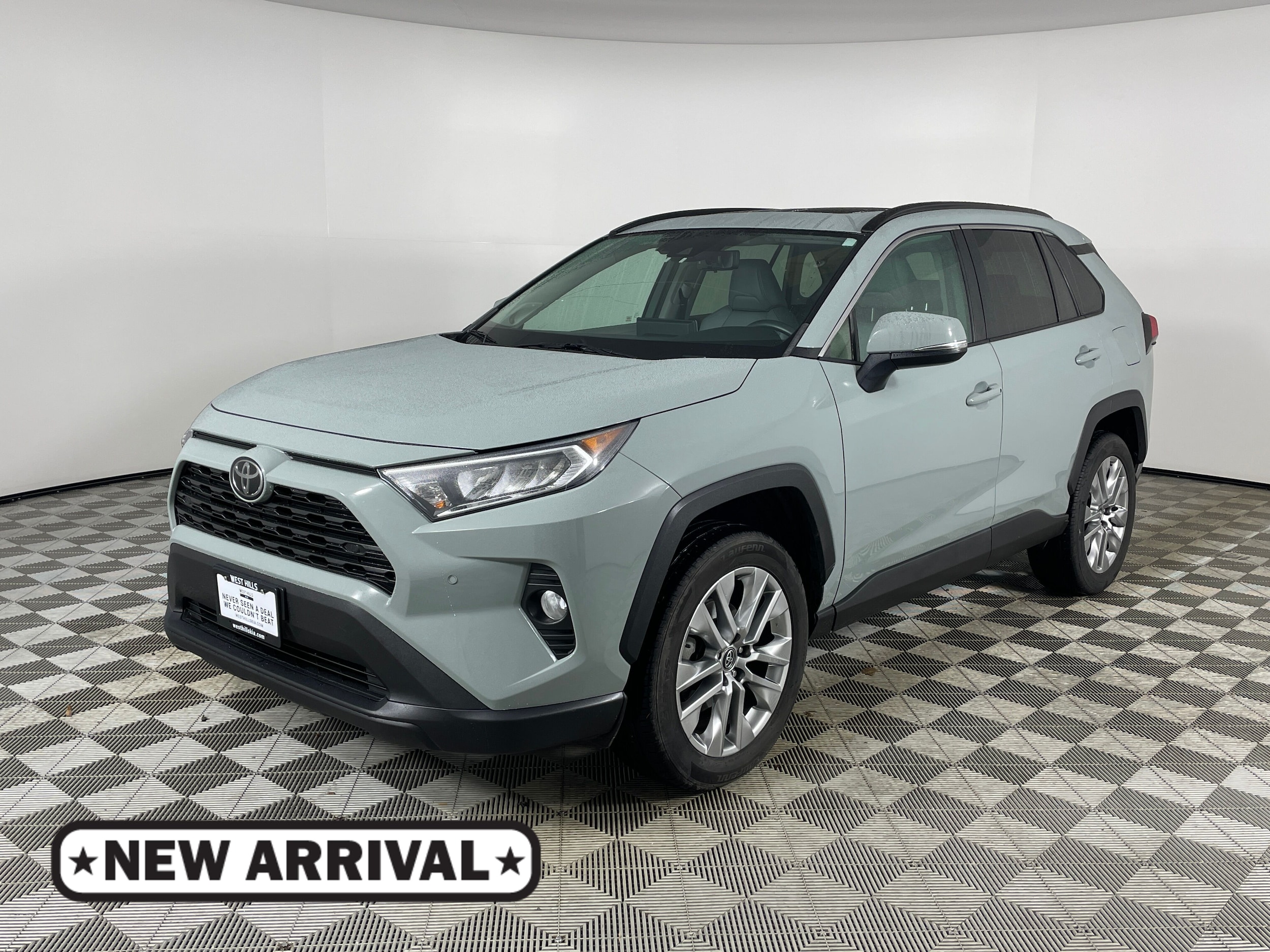2019 Toyota RAV4 XLE Premium