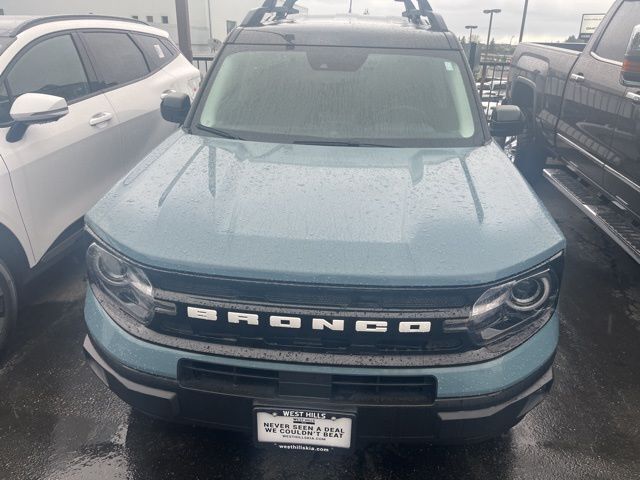 2022 Ford Bronco Sport Outer Banks photo 2