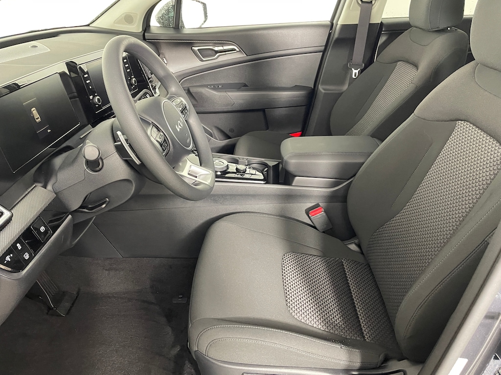 New 2025 Kia Sportage Hybrid LX SUV