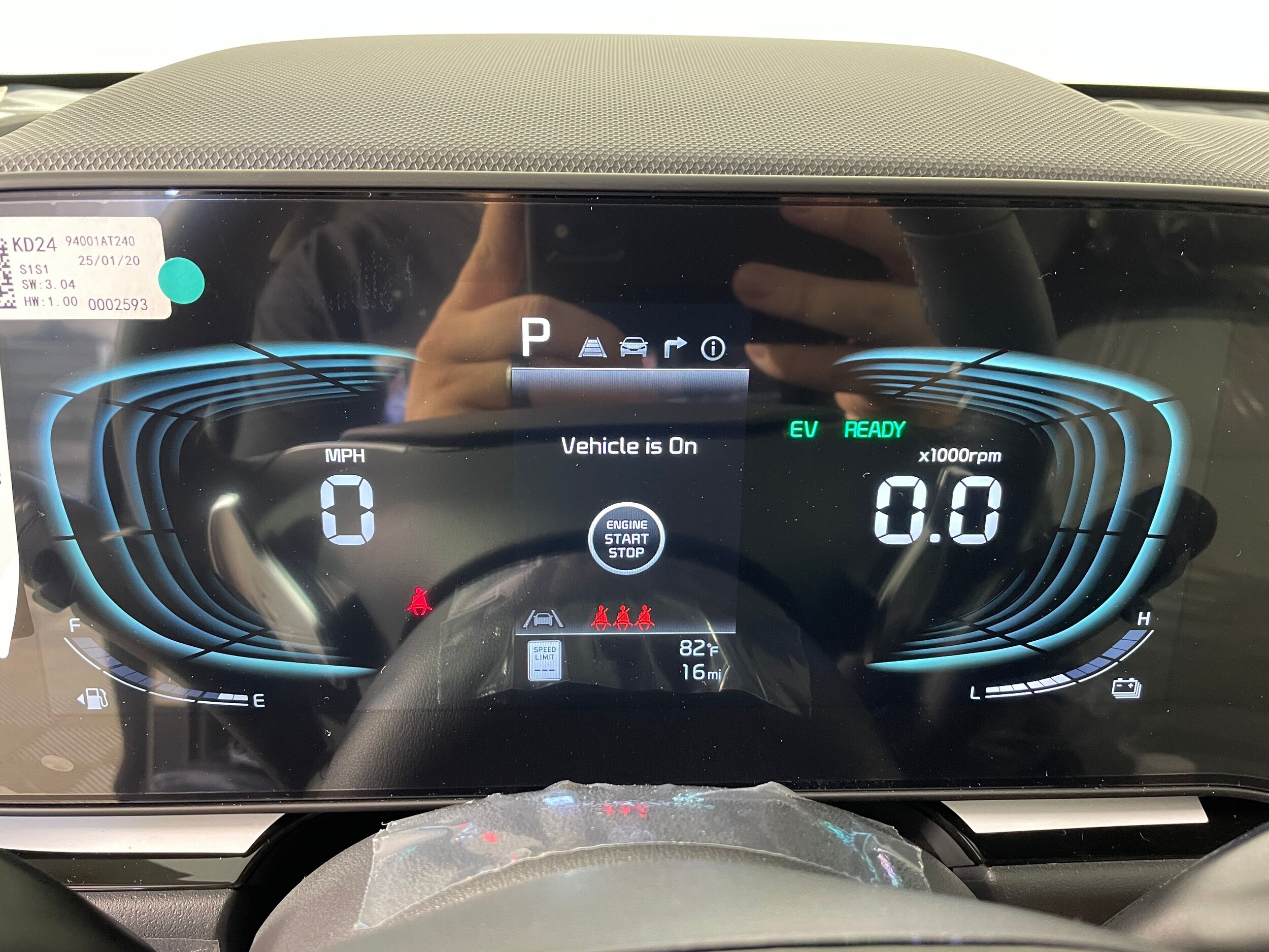 2025 Kia Niro SX Touring photo 3