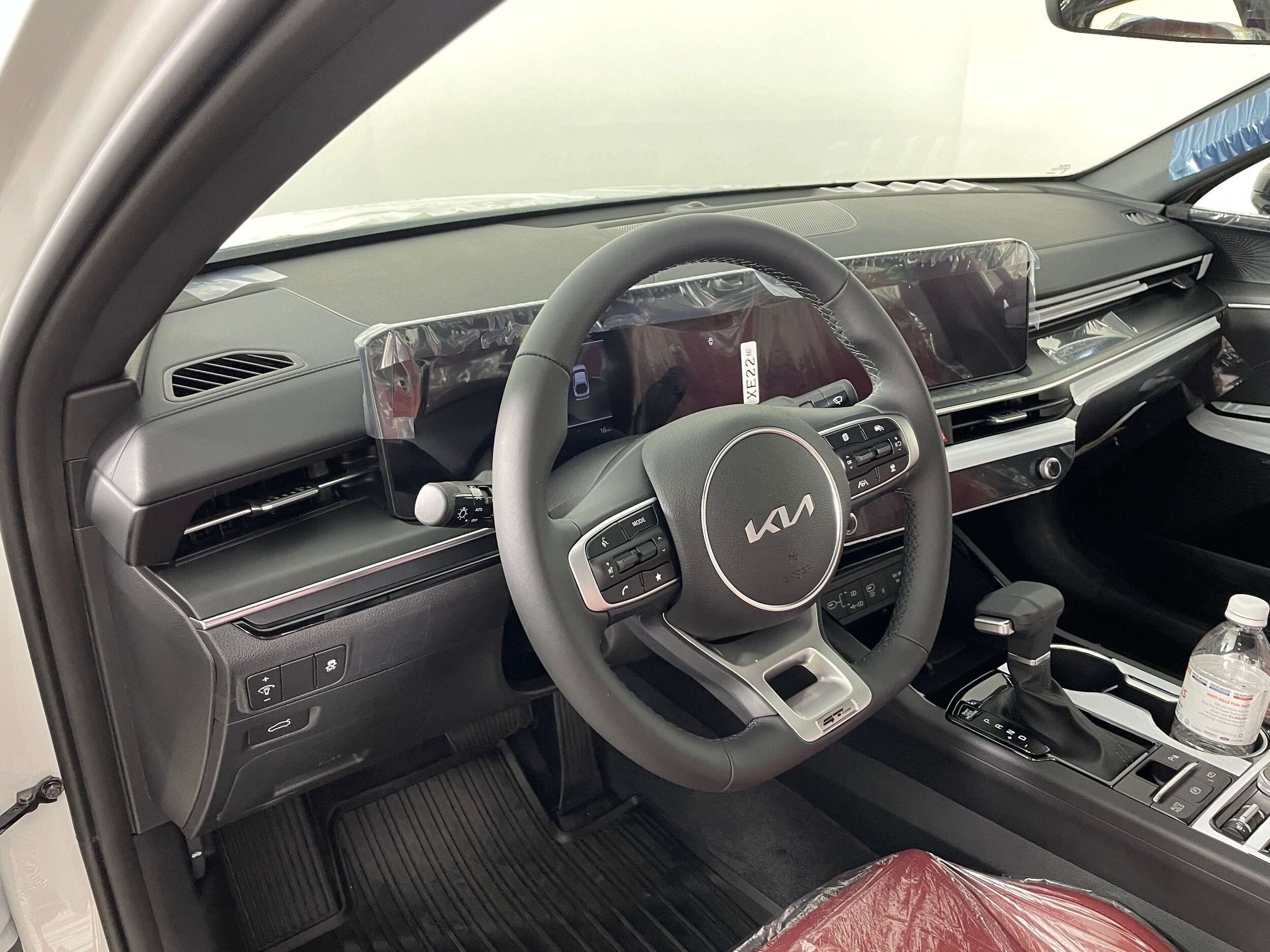 2026 Kia K5 GT-Line photo 2