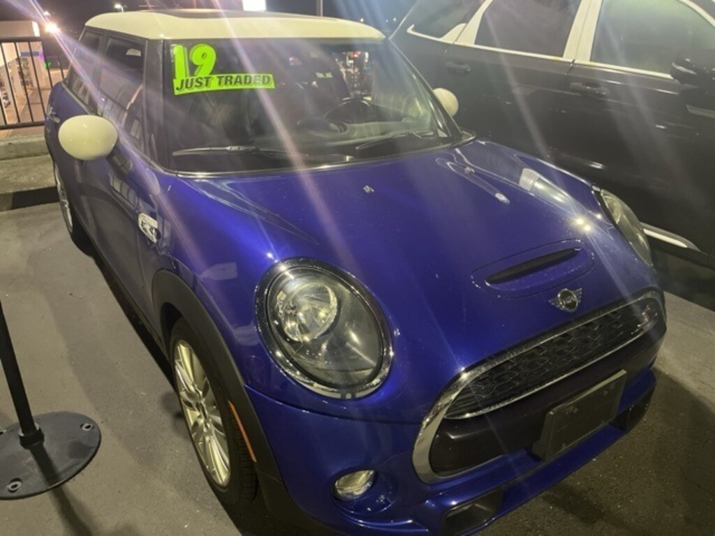 Used 2019 MINI Hardtop 4 Door Signature Hatchback